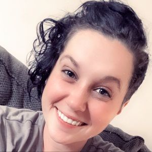 Meet your Posher, Abbie